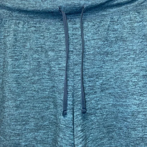 Reebok Size Medium Blue Drawstring Activewear Running Athletic Shorts 3304 - Picture 2 of 6